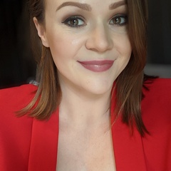 avatar image for Grace Fox